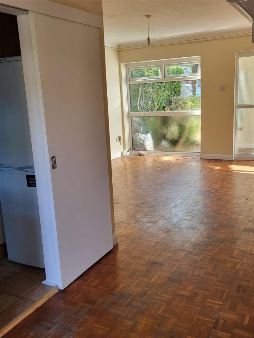 Images for Moreton Avenue, Isleworth, Middlesex EAID:TUDORPSAPI BID:1