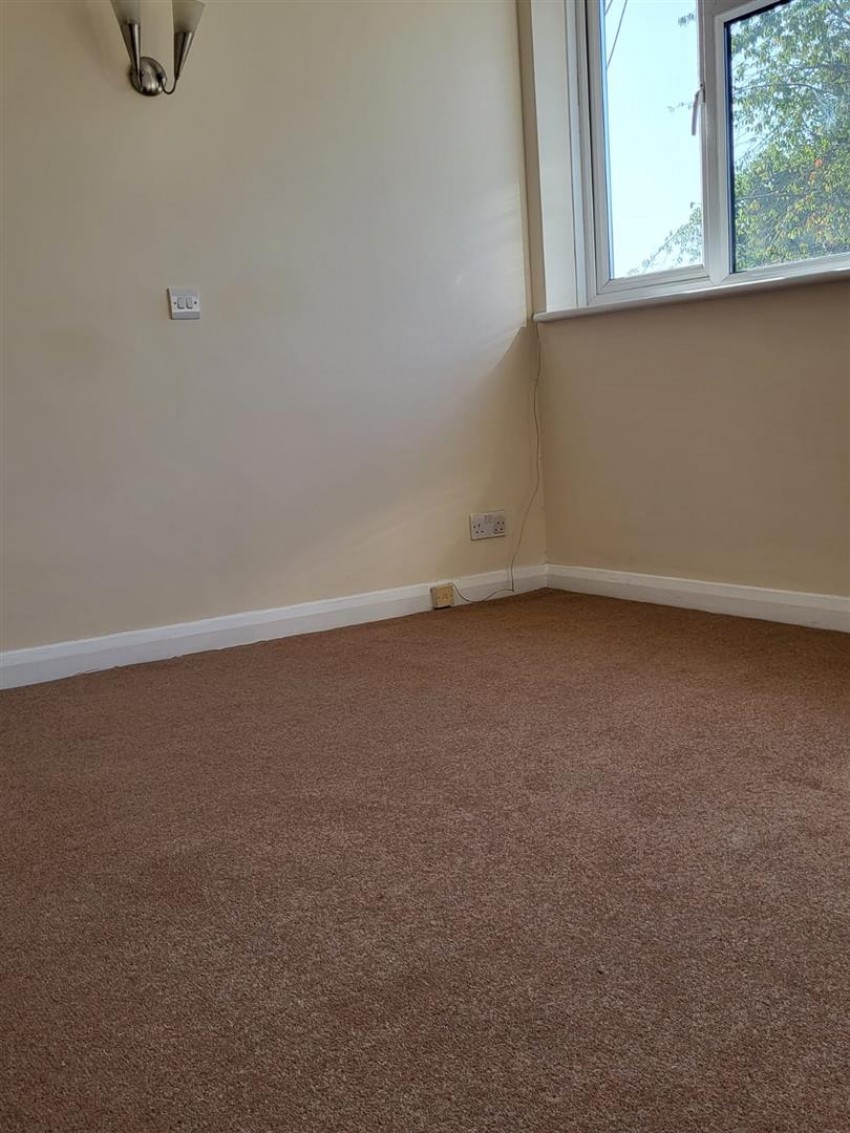 Images for Moreton Avenue, Isleworth, Middlesex EAID:TUDORPSAPI BID:1