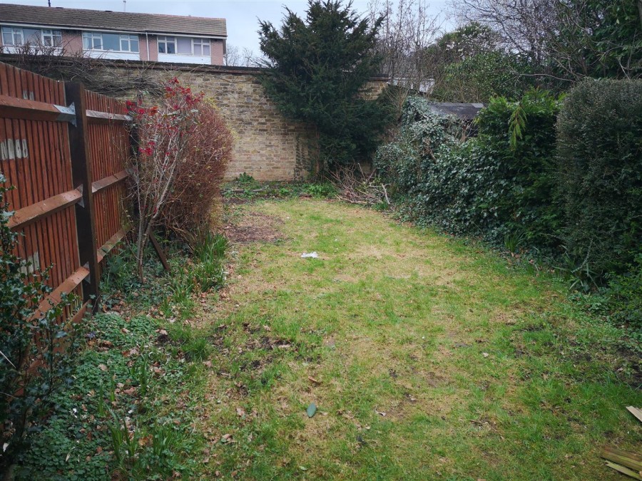 Images for Moreton Avenue, Isleworth, Middlesex EAID:TUDORPSAPI BID:1
