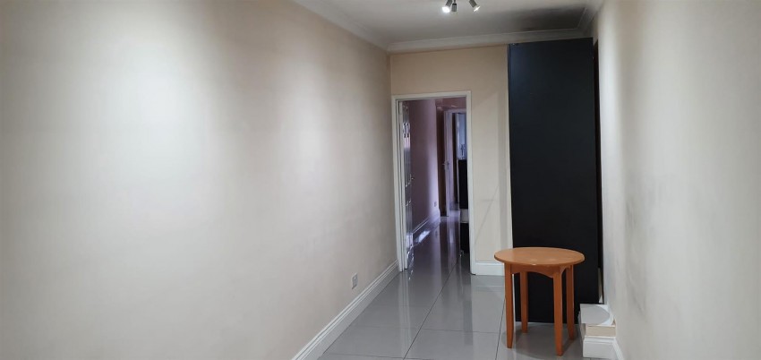 Images for Great West Road, Hounslow EAID:TUDORPSAPI BID:1