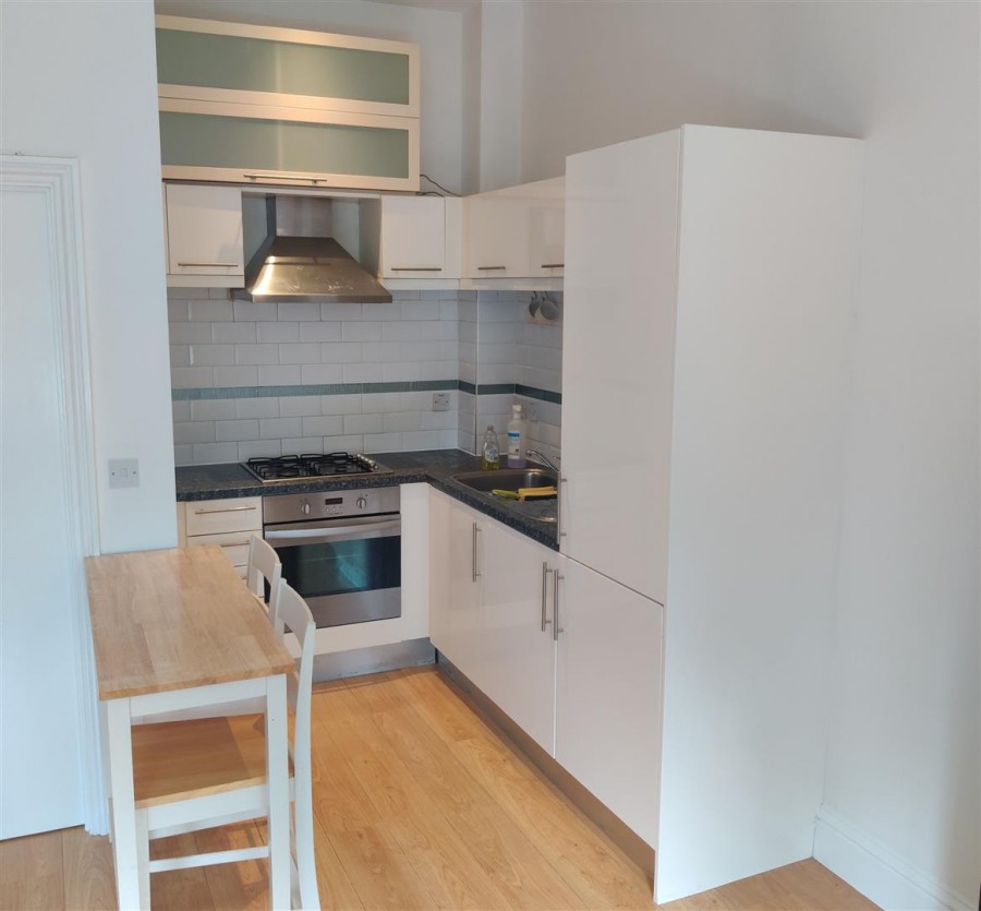 Images for Chertsey Road, Ashford EAID:TUDORPSAPI BID:1