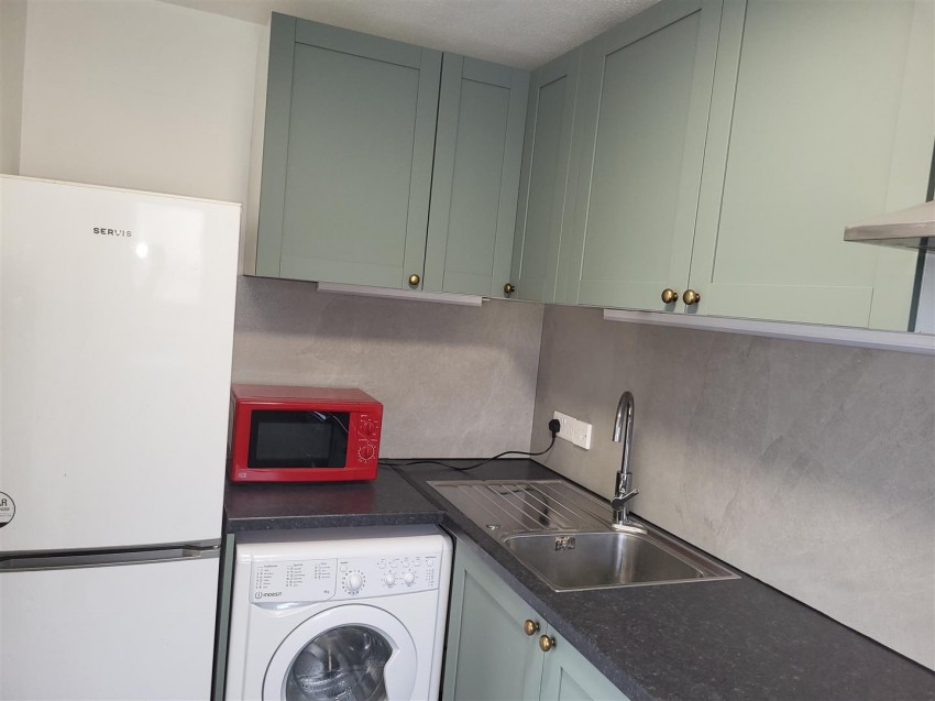 Images for Orchard Road, Hounslow EAID:TUDORPSAPI BID:1