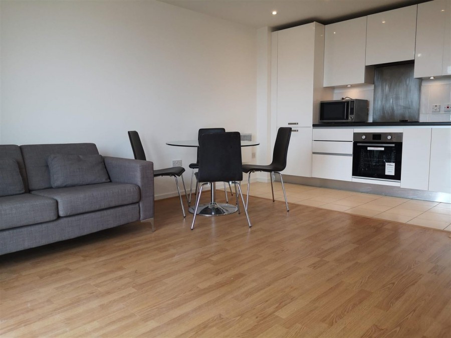 Images for London Road, Isleworth, TW7 4DJ EAID:TUDORPSAPI BID:1