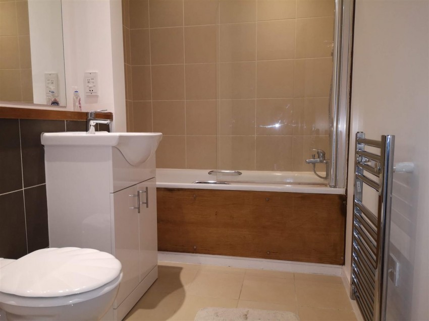Images for London Road, Isleworth, TW7 4DJ EAID:TUDORPSAPI BID:1