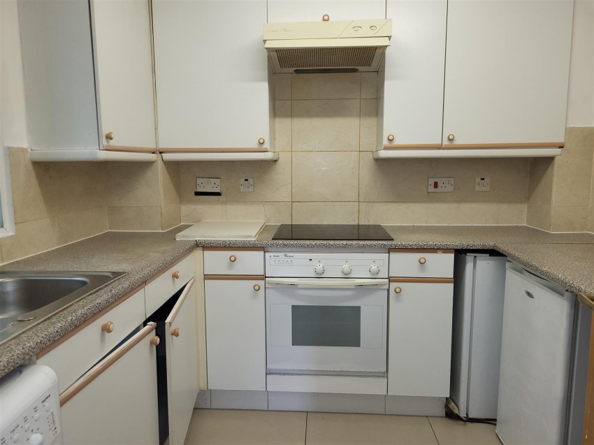 Images for Lampton Road, Hounslow Central EAID:TUDORPSAPI BID:1
