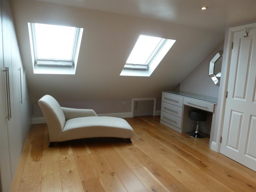 Images for Burnham Gardens, Hounslow EAID:TUDORPSAPI BID:1