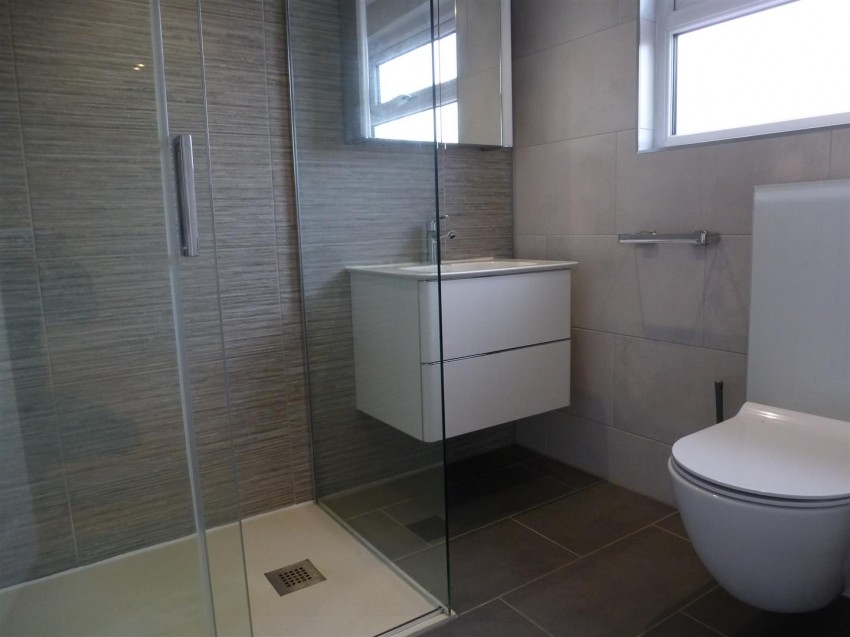 Images for Burnham Gardens, Hounslow EAID:TUDORPSAPI BID:1