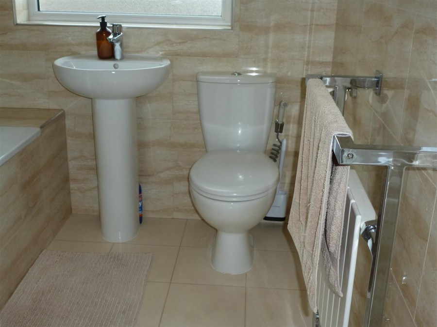 Images for Burnham Gardens, Hounslow EAID:TUDORPSAPI BID:1