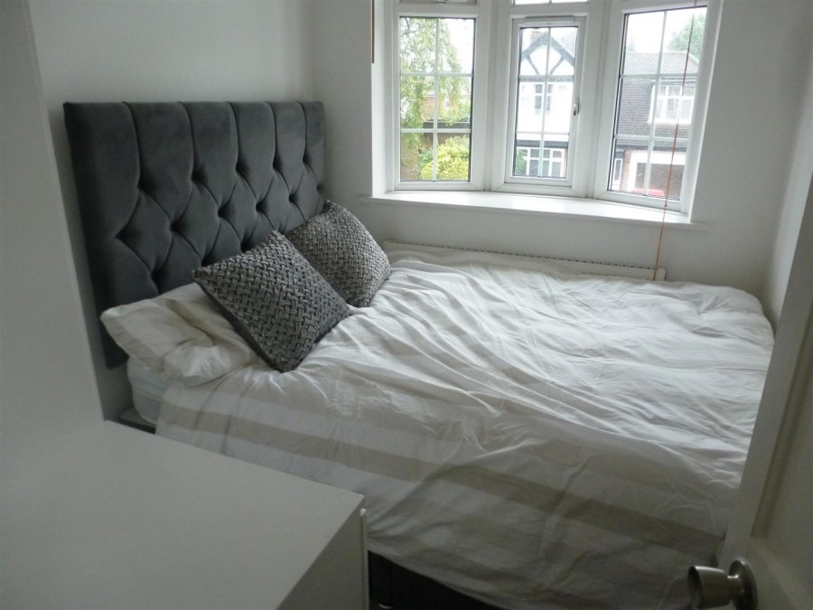 Images for Shaftesbury Avenue, Norwood Green EAID:TUDORPSAPI BID:1